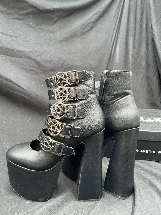Killstar Shoes - NEW Killstar platform heels